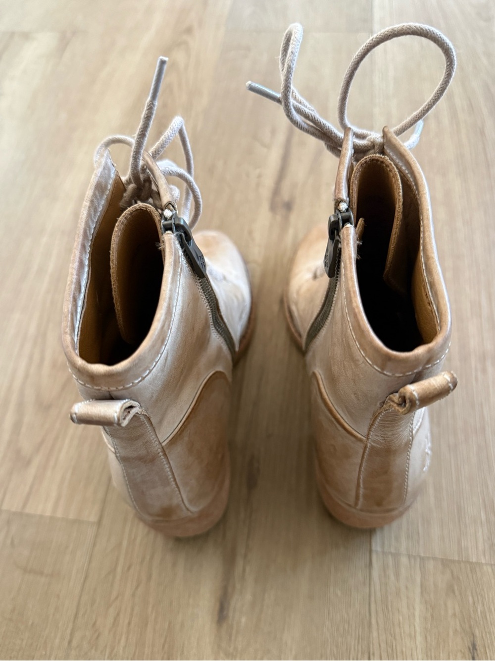 Patricia Nash Tan Lace-Up Heeled Leather Ankle Boots Women’s Size 7.5 - Picture 5 of 8